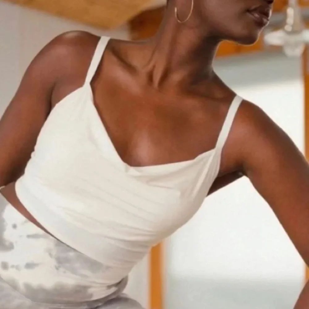 Like New Vitality Balance Athletica The Moxie Longline Bra in Cumulus - Picture 2 of 10